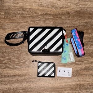 Off-White Diagonal Front-Flap Should Bag w/ Crossbody Strap AND Matching Wallet